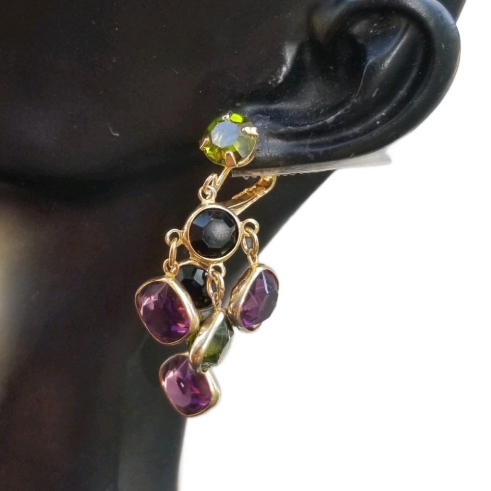 VINTAGE HIGH QUALITY GOLDTONE & BEZEL SET AUSTRIAN CRYSTAL DROP CLIP ON EARRINGS